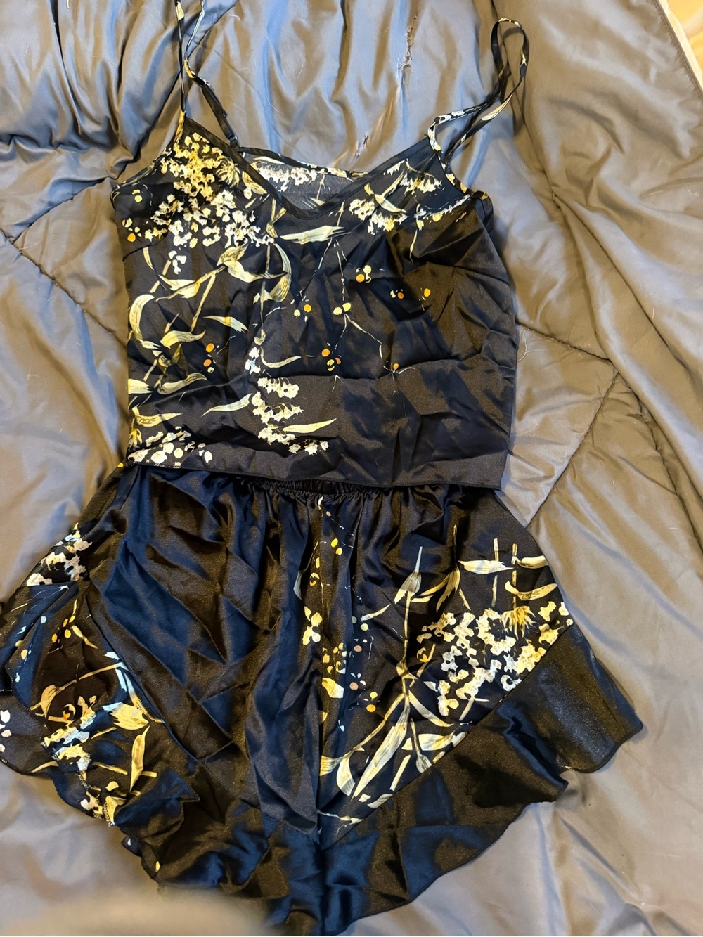 Black Floral woman’s pajama set